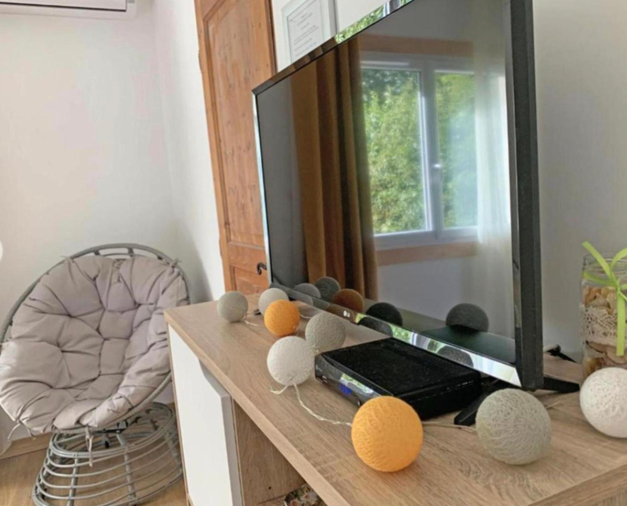 Les Tables Aux Vaches Raviege Hotel La Salvetat-sur-Agout Exterior photo